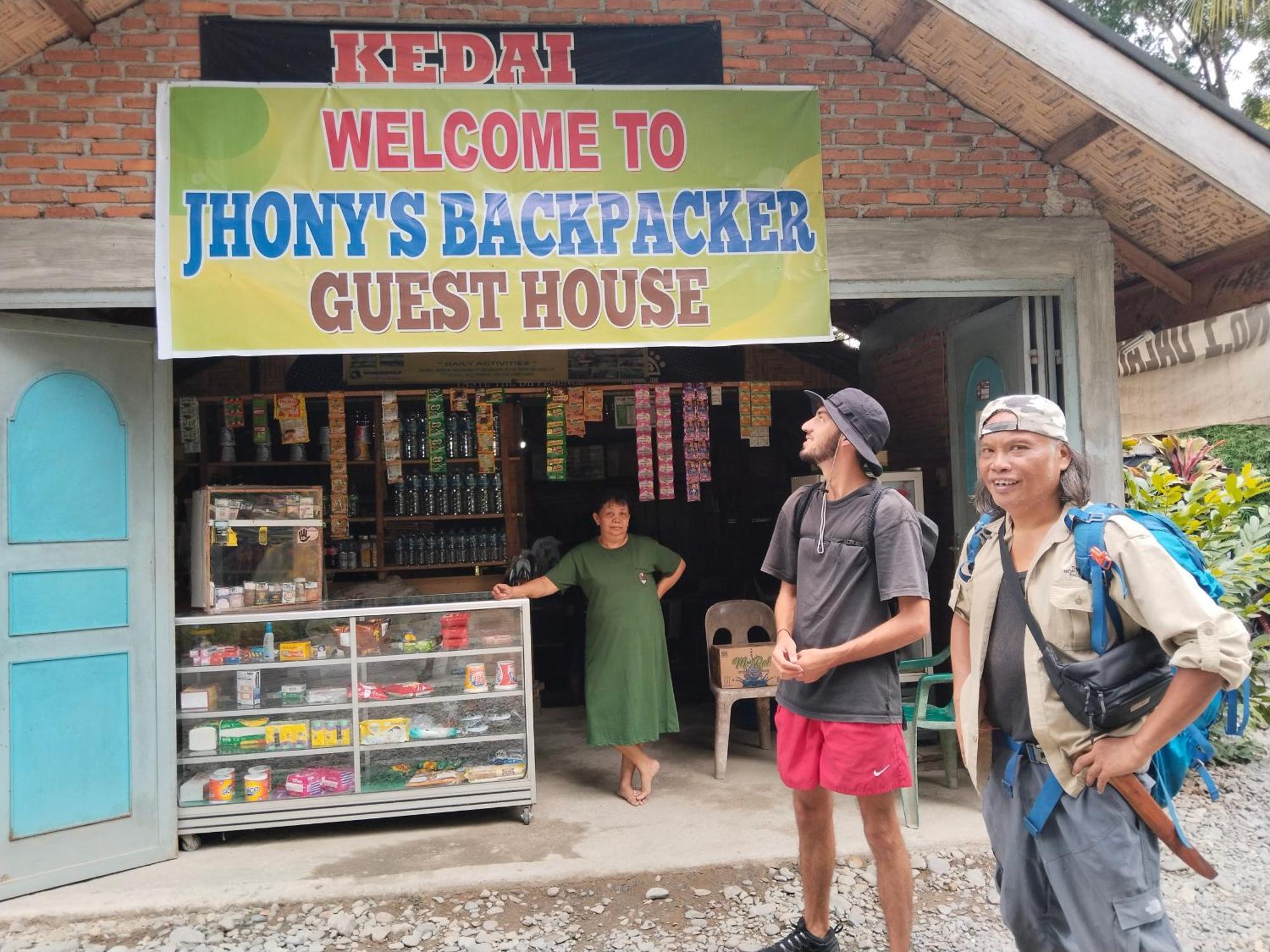 Jhony'S Backpacker-Guest House Only Stay Here Book Treking With Us Bukit Lawang Esterno foto