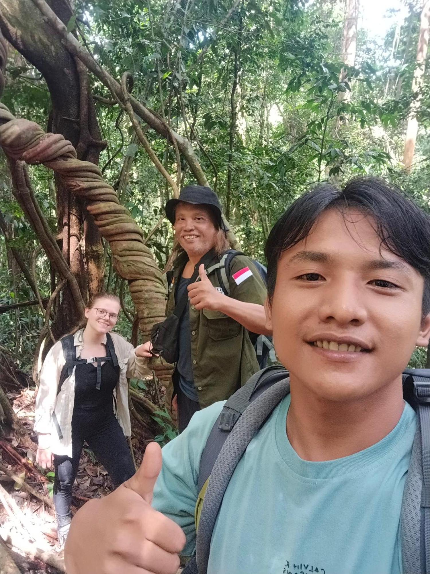 Jhony'S Backpacker-Guest House Only Stay Here Book Treking With Us Bukit Lawang Esterno foto
