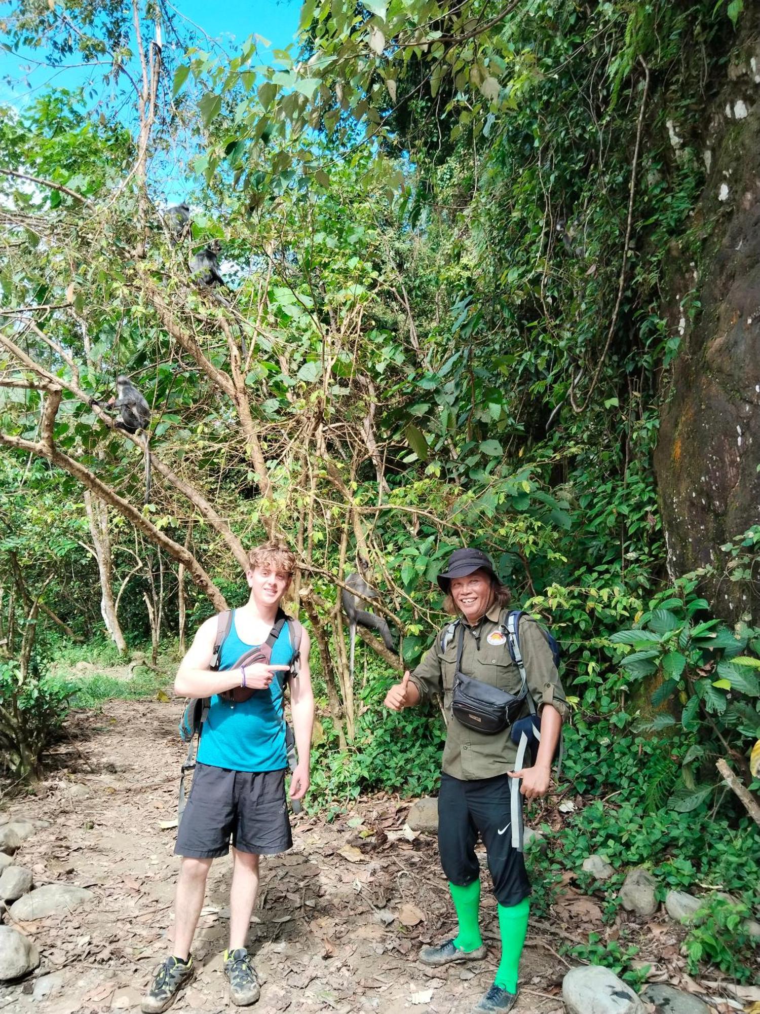 Jhony'S Backpacker-Guest House Only Stay Here Book Treking With Us Bukit Lawang Esterno foto